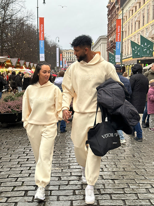 LUXE TRACKSUIT PANTS OVERSIZED VANILLA (Men)