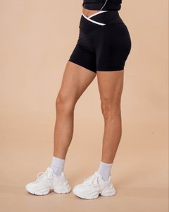 Quiet Power Shorts - VITCHI VILANI