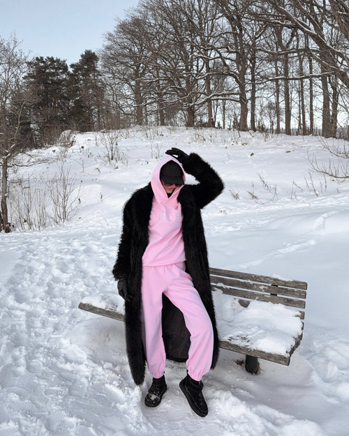 LUXE TRACKSUIT PANTS OVERSIZED BABY PINK - VITCHI VILANI